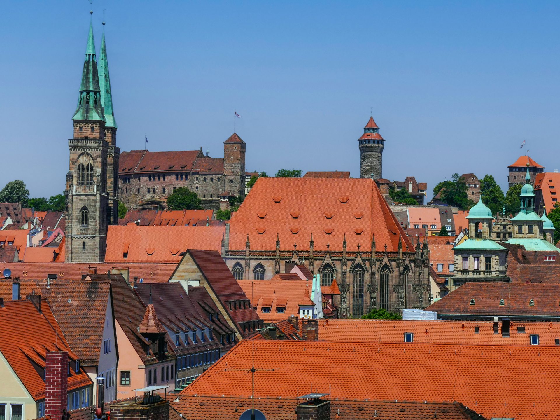 Stadtansicht Nürnberg mit der Lorenzkirche